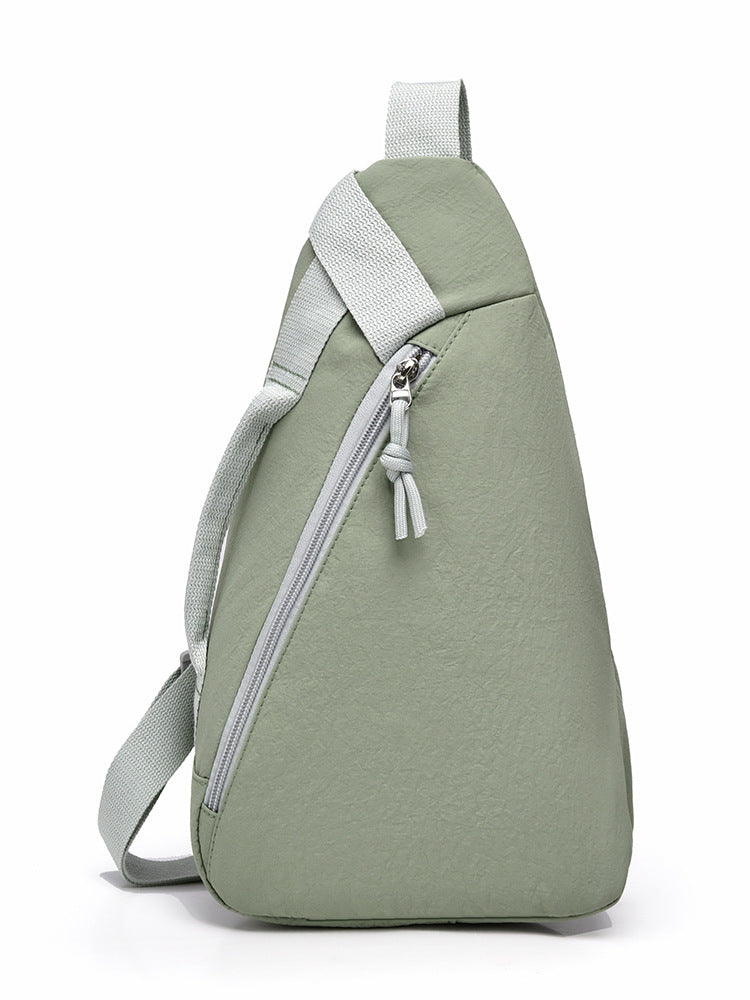Sling bag with ergonomic design and additional compartments Bowlift