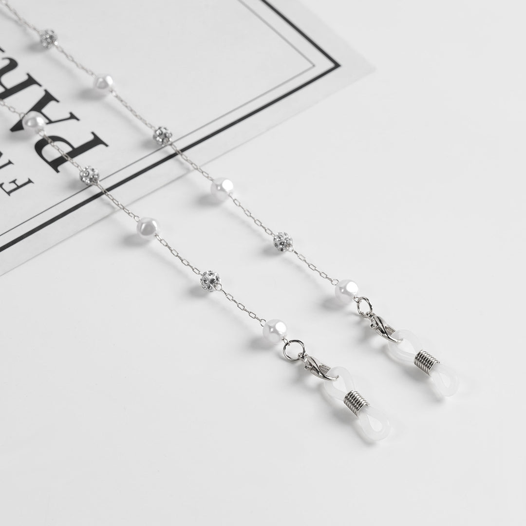 Elegantly Beaded Eyewear Chain Bowlift