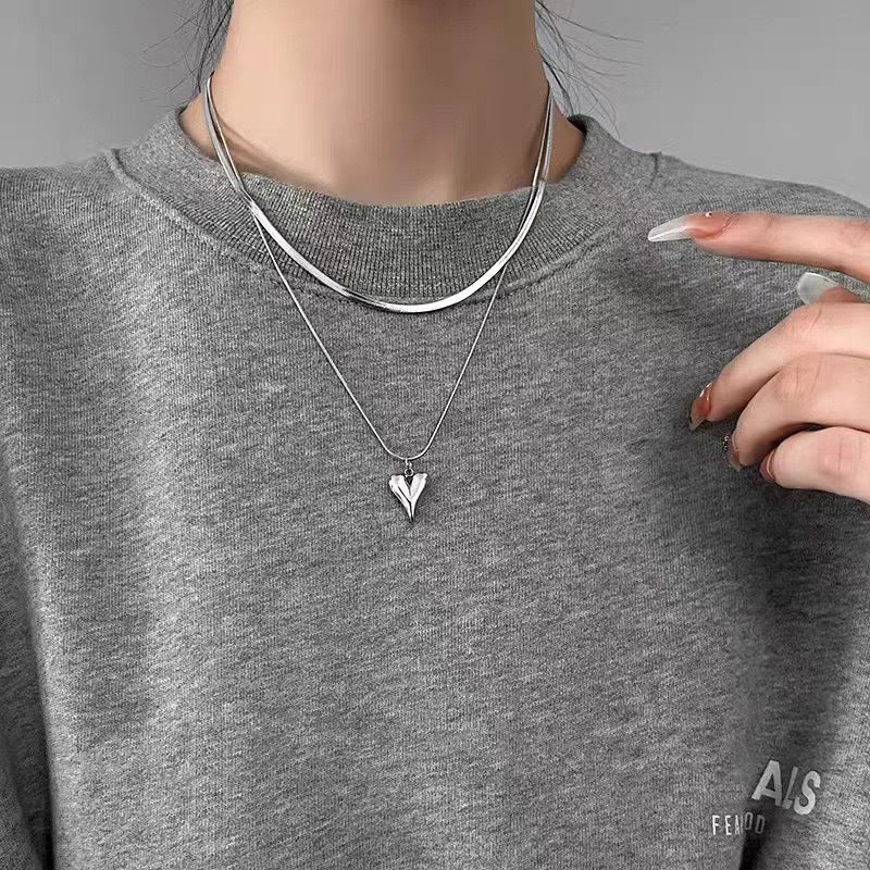Layered Heart Pendant Necklace Bowlift