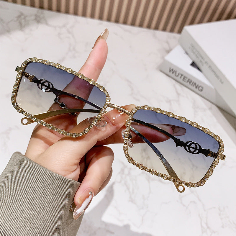 Women's elegant square sunglasses with luxurious rhinestone frame Bowlift