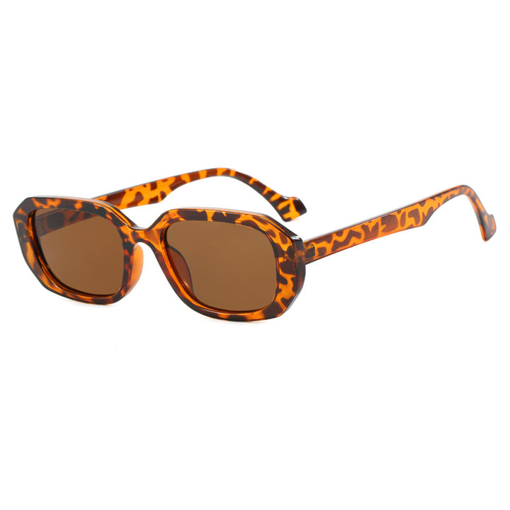 Ladies fashionable sunglasses with elegant geometric design Bowlift