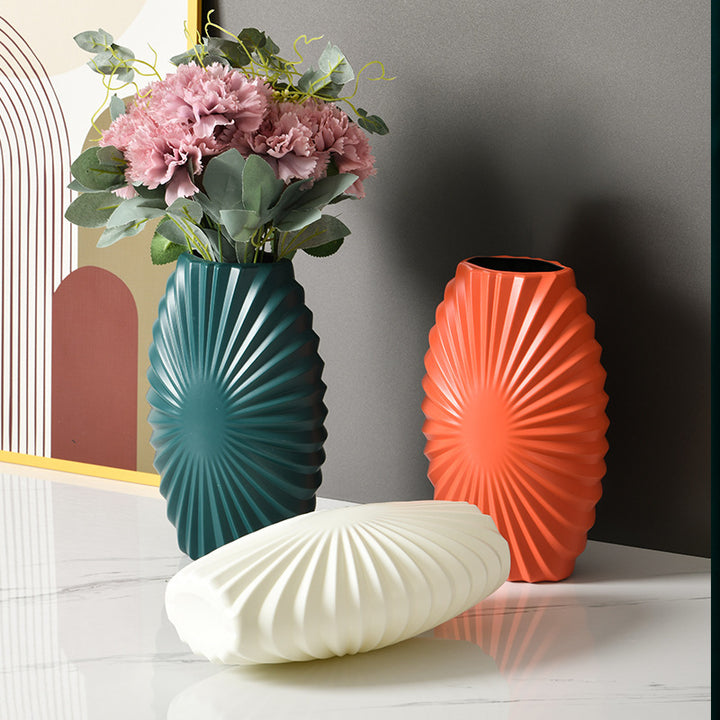 Decorative Ridged Flower Vase Bowlift