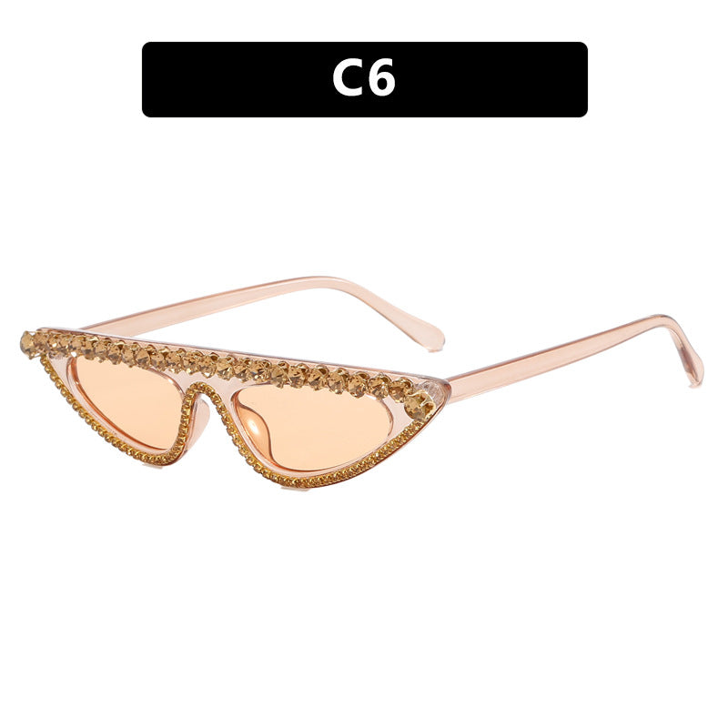 Ladies designer sunglasses in stylish cat-eye design with glittering frame Bowlift