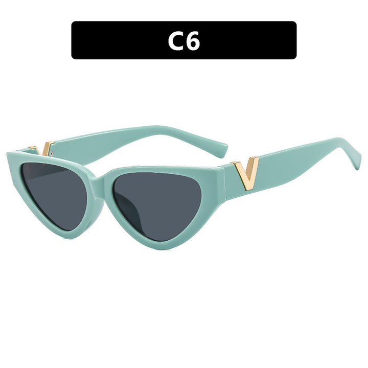 Women's Cat-Eye Sunglasses with Stylish Zebra Design and Luxurious Accents Bowlift