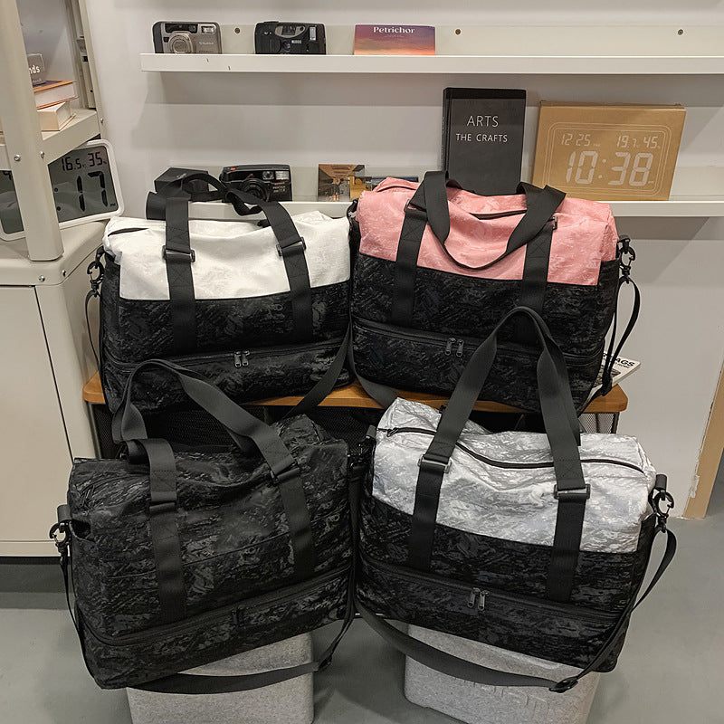 Versatile Dual-Compartment Duffle Bag Bowlift