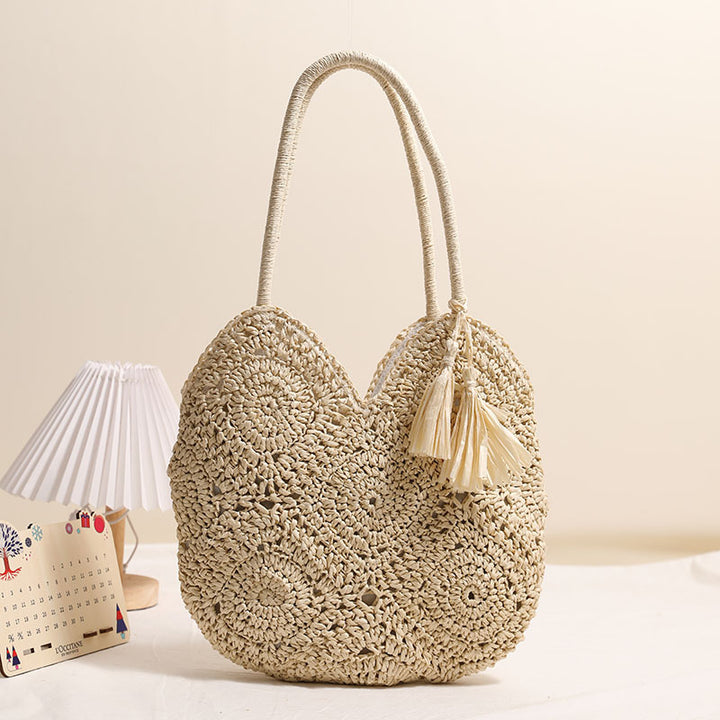 Handmade straw bag with structured design Bowlift
