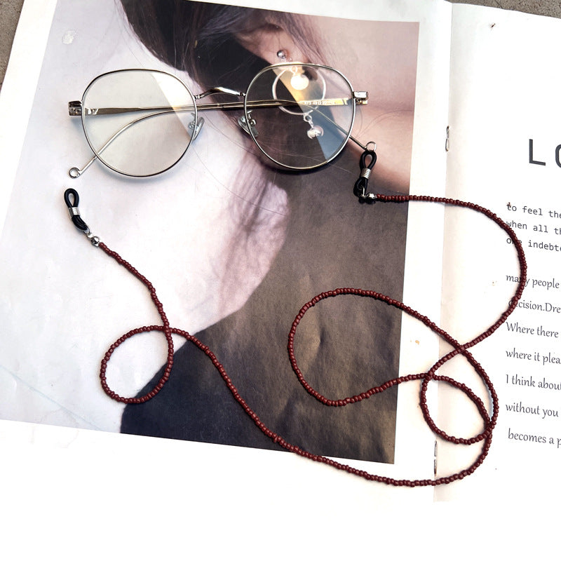 Chic Beaded Eyewear Chain Bowlift