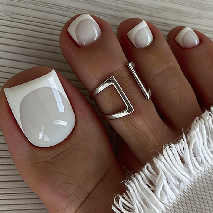 Art Nail Set with Elegant Design Bowlift