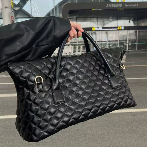 Stylish and Practical Travel Bag Bowlift