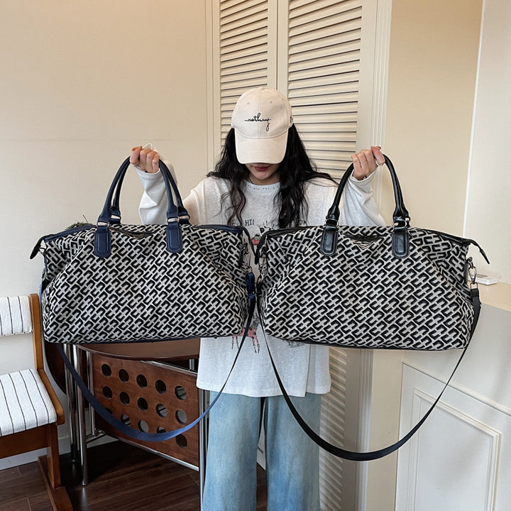 Stylish Travel Duffle Bowlift