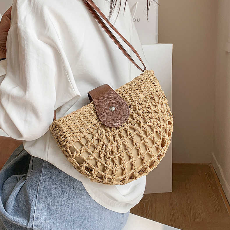 Handbag in Modern Net Design Bowlift