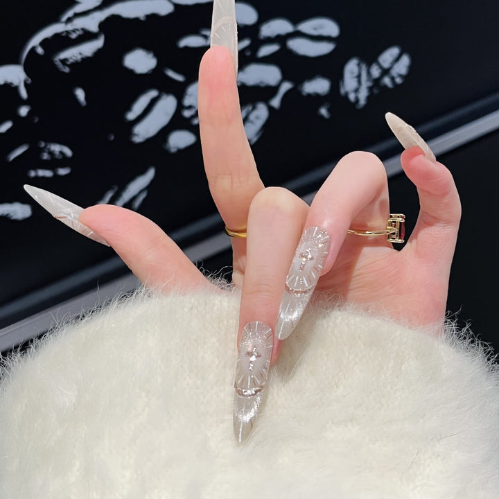Chic Press-On Nail Set with Elegant Rhinestone Design Bowlift