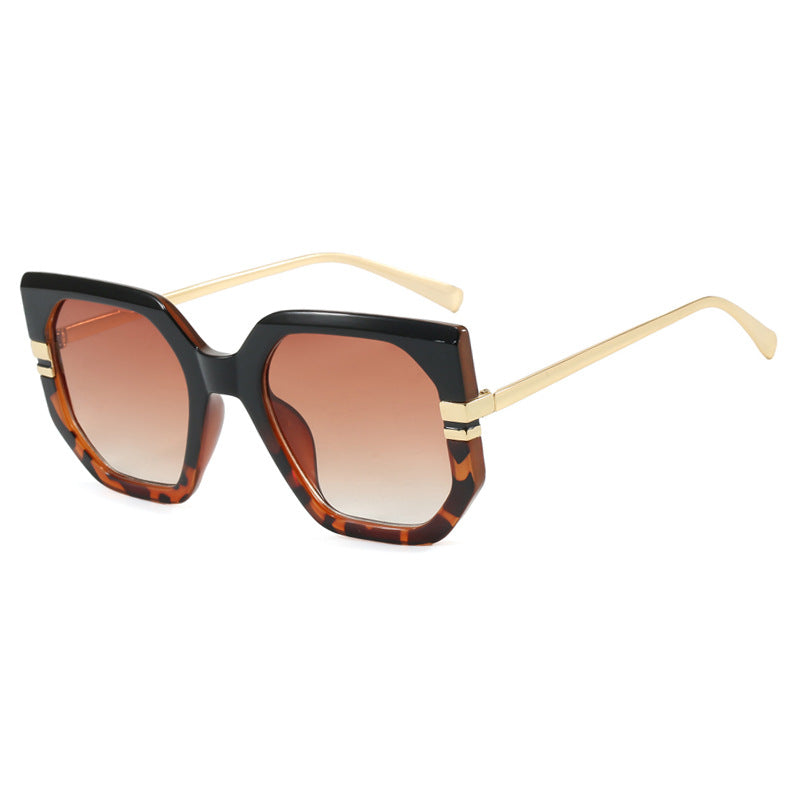 Women's geometric sunglasses with luxurious gold frame and polarized lenses Bowlift