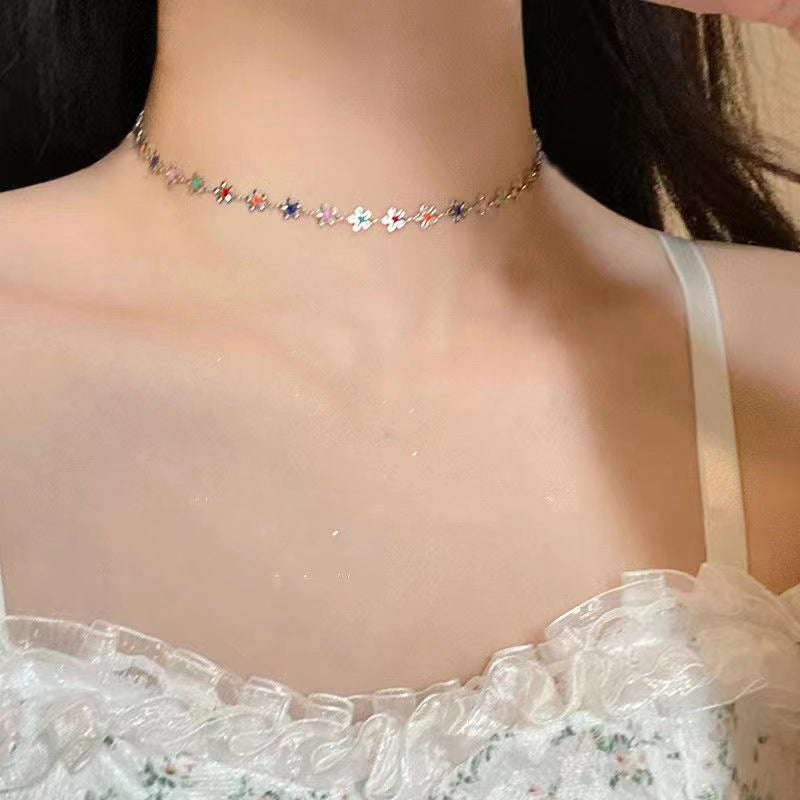 Floral Charm Choker Necklace Bowlift