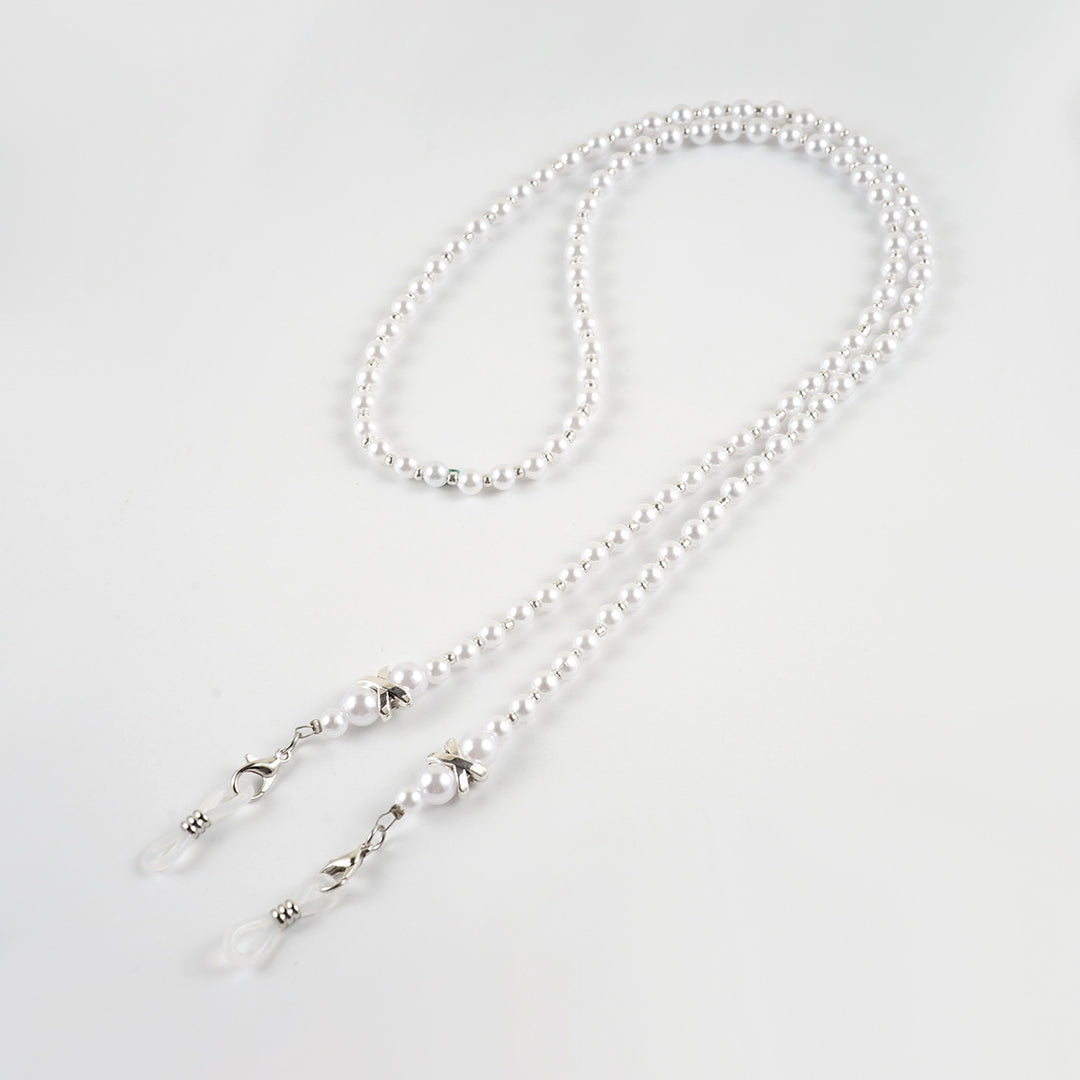 Elegant Beaded Eyewear Chain Bowlift