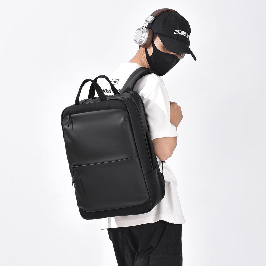 Stylish laptop backpack with multiple compartments Bowlift