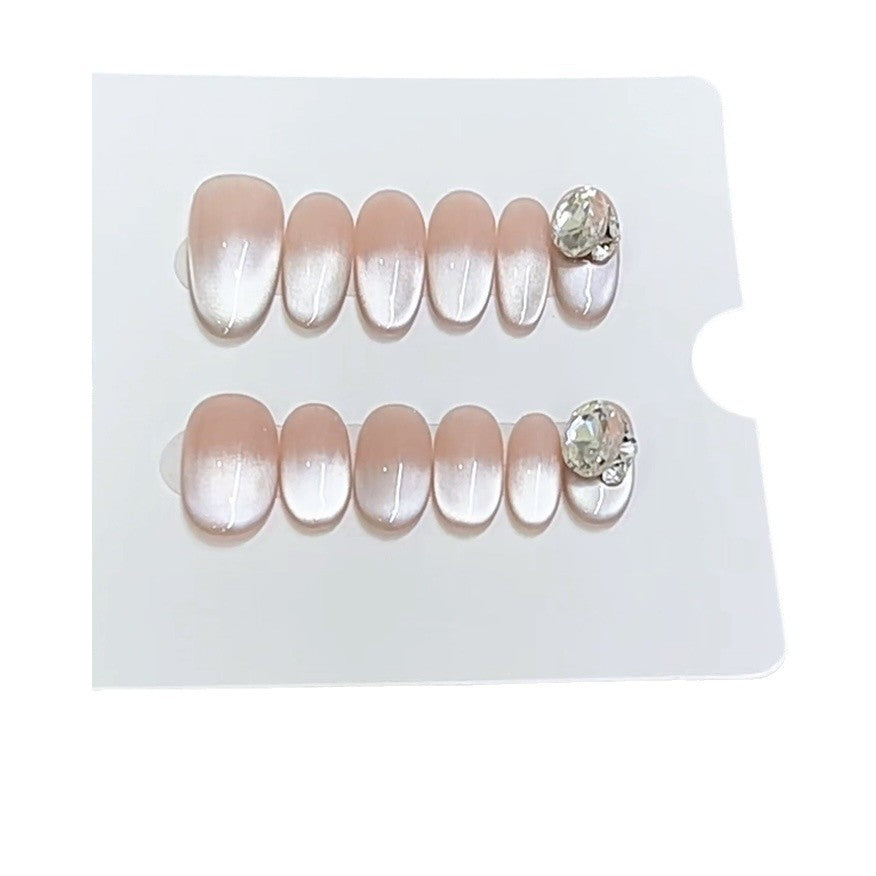 Glamourous Press-On Nail Set Bowlift