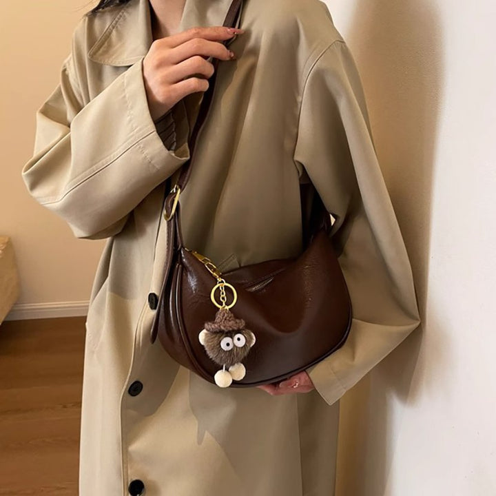 Elegant Curved Crossbody Bag Bowlift