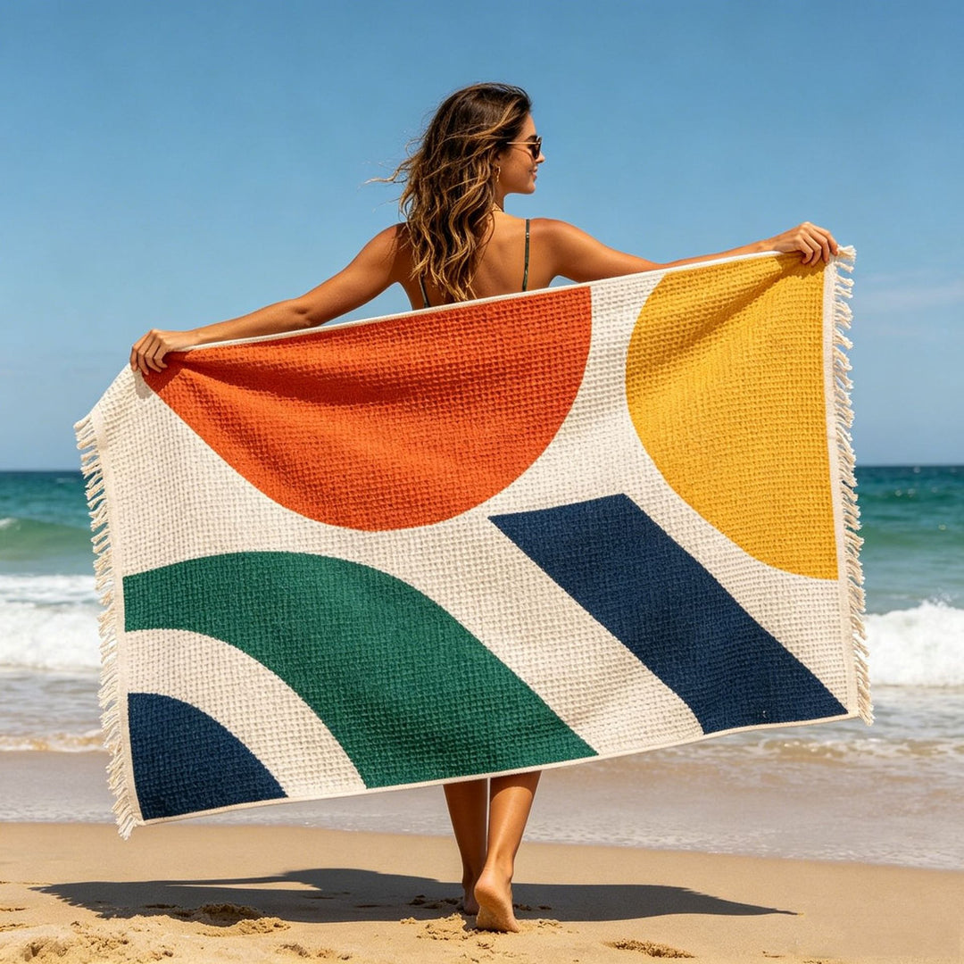 Beach towel with floral motifs Bowlift