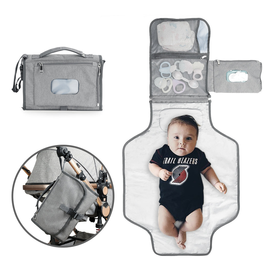 Practical changing bag with multifunctional compartments Bowlift