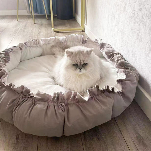 Round Plush Cat Bed with Ruffled Edges  Dog Bed