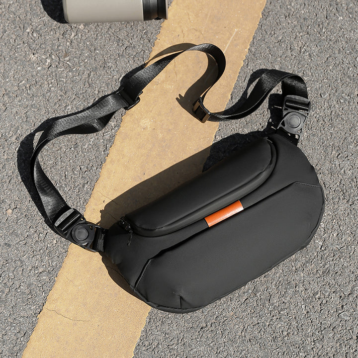 Sporty shoulder bag with versatile storage Bowlift