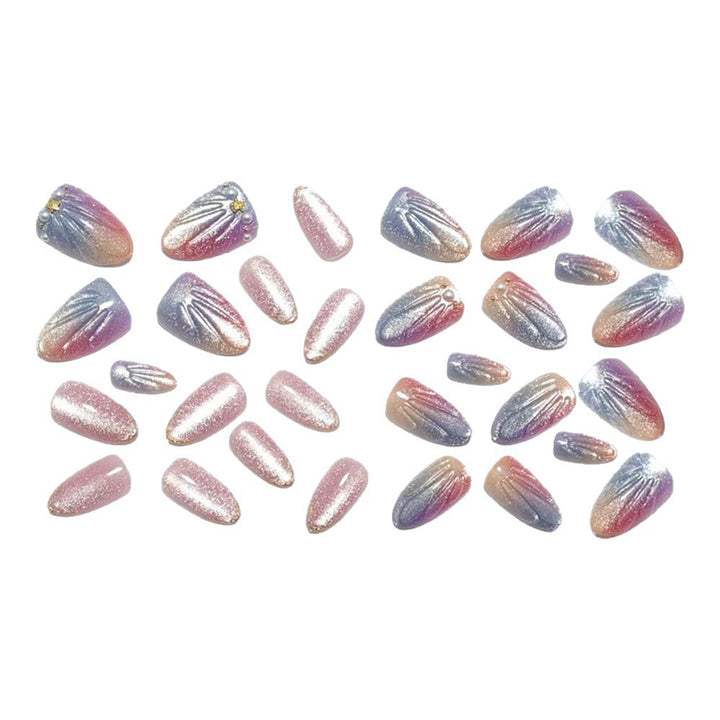 Artificial nails with glitter accents and elegant decorations Bowlift