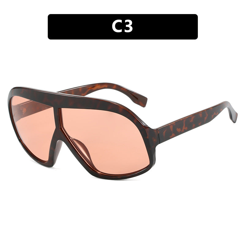 Women's Fashion Sport Sunglasses in Futuristic Design Bowlift
