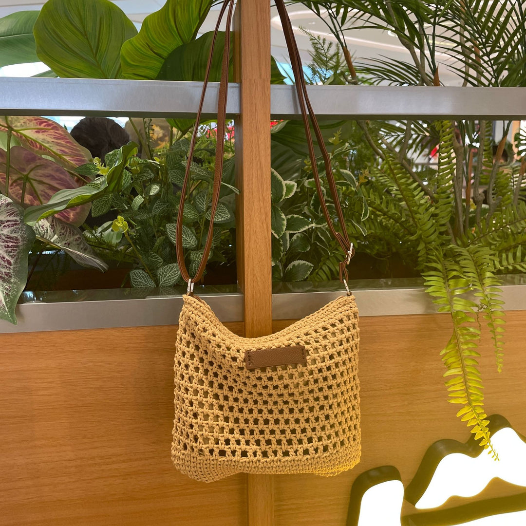 Hand-knotted shoulder bag with leather accent Bowlift