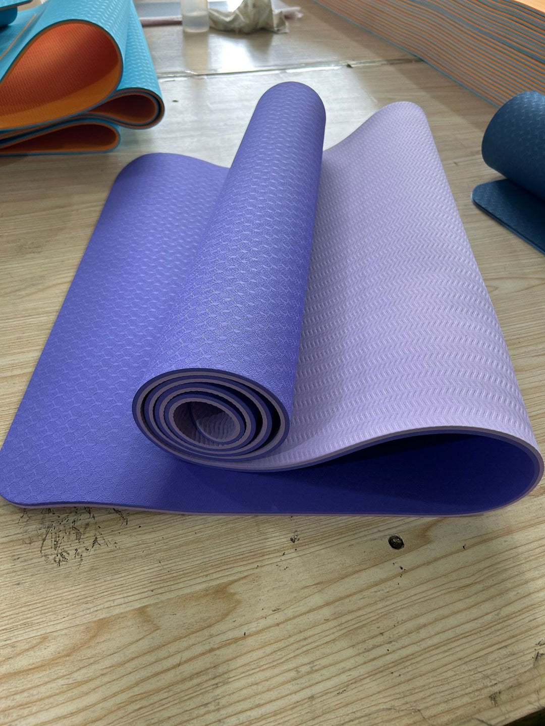 Non-slip and pollutant-free yoga mat Bowlift