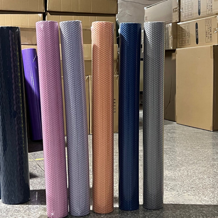 Massage roll with dotted surface Bowlift