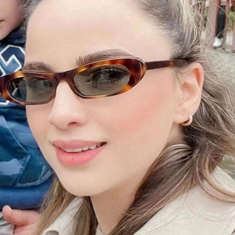 Women's fashionable Cat-Eye sunglasses with UV protection and contemporary design Bowlift