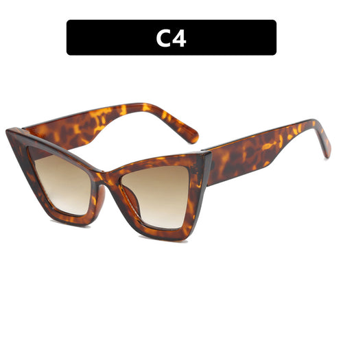 Women's Cat-Eye Sunglasses with Elegant Lenses and UV Protection Bowlift