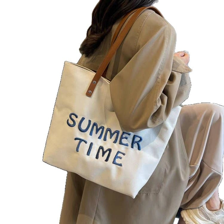 Beach bag with embroidered summer motif Bowlift