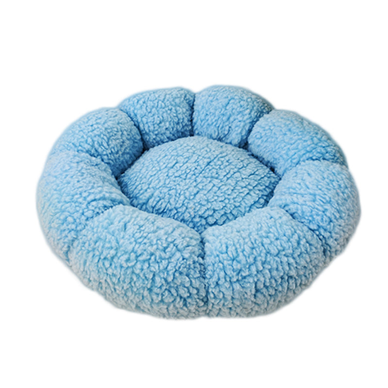 Cozy Sherpa dog Nest