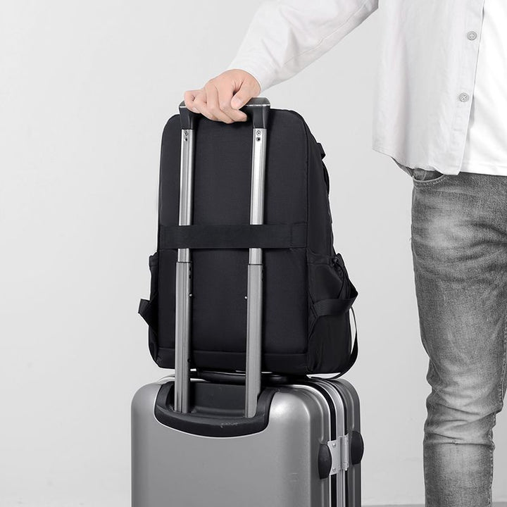 Urban Backpack with Practical and Ergonomic Compartments Bowlift