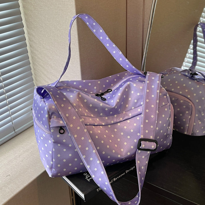 Fashionable sports and travel bag with dotted design Bowlift