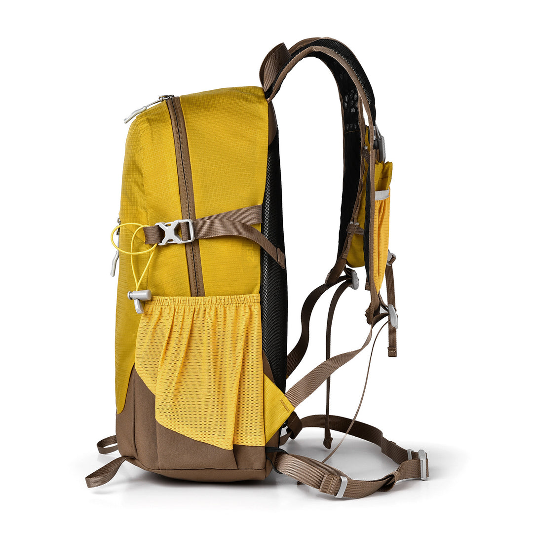 Lightweight Multi-Compartment Daypack Bowlift