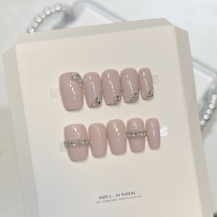 Luxury Rhinestone-Embellished Press-On Nail Set Bowlift