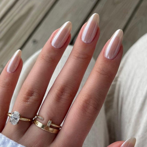 Glossy Almond-Shaped Nail Extensions Bowlift