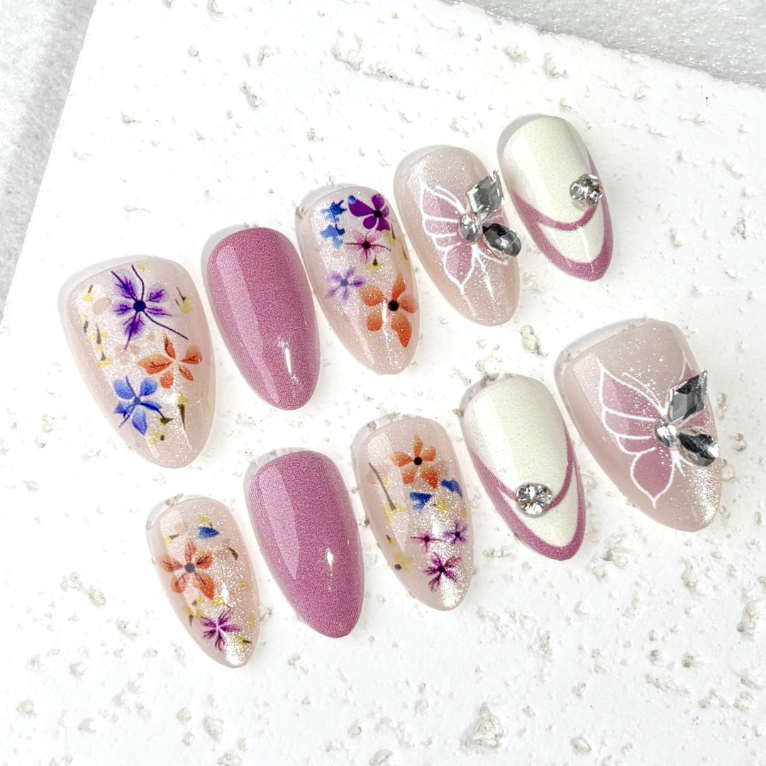 Floral-Themed Press-On Nail Art Set