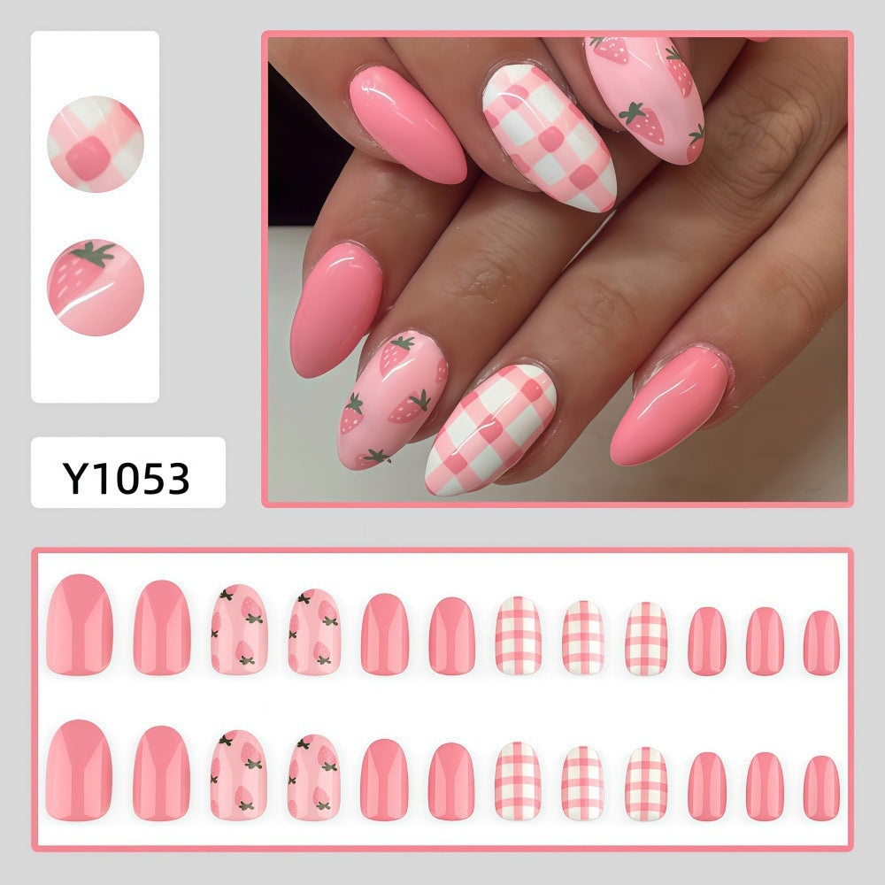 Artificial nails in fresh strawberry design Bowlift