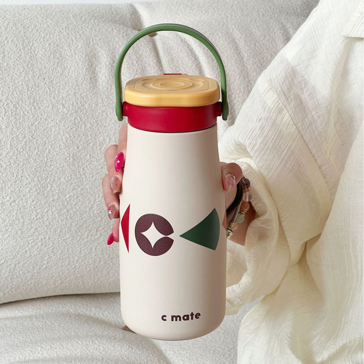 Women's ergonomic water bottle with practical carrying handle Bowlift