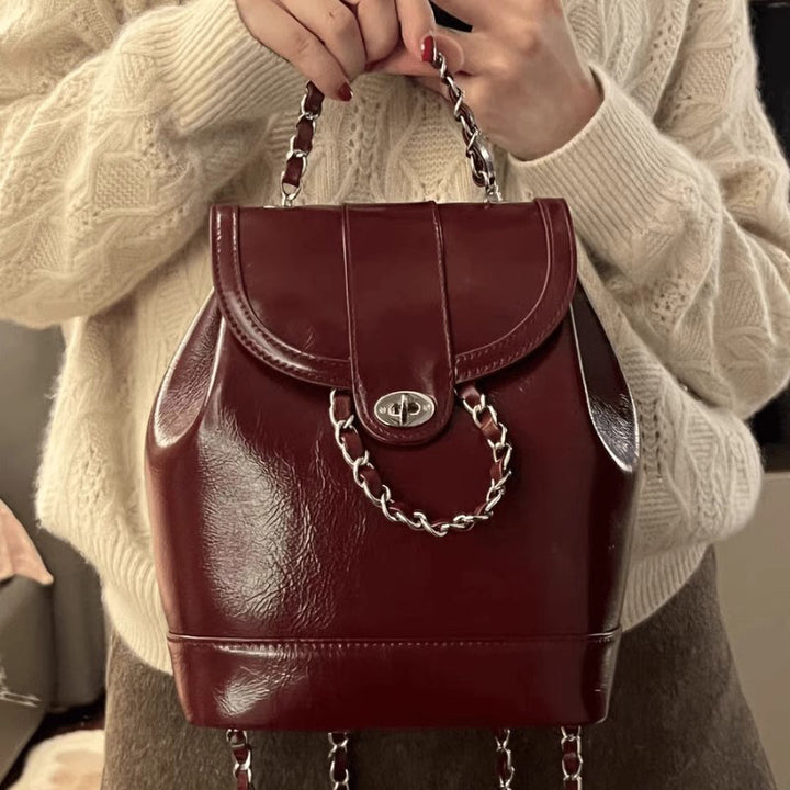 Chic Chain-accented Bucket Handbag Bowlift