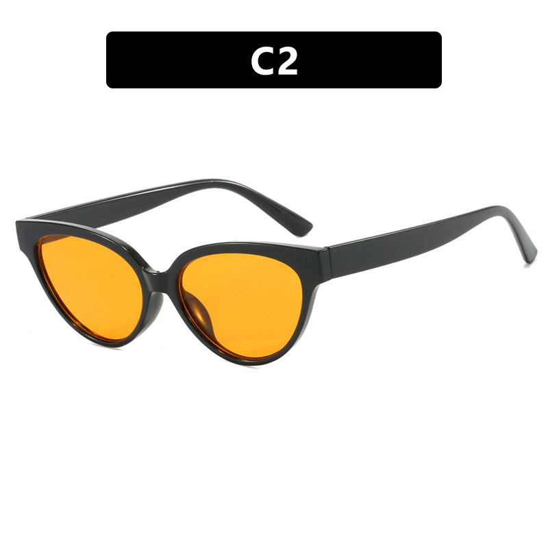 Ladies Cat-Eye Sunglasses with Luxurious Pattern and UV Protection Bowlift