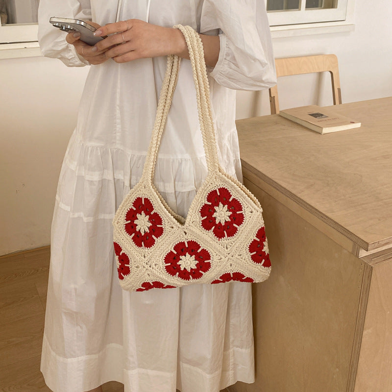 Crochet handbag Bowlift