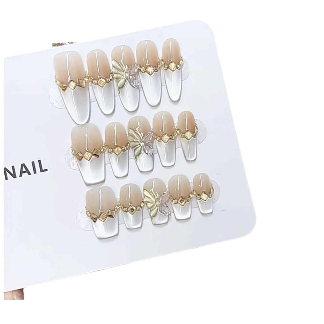 Elegant Artfully Designed Press-On Nail Set Bowlift