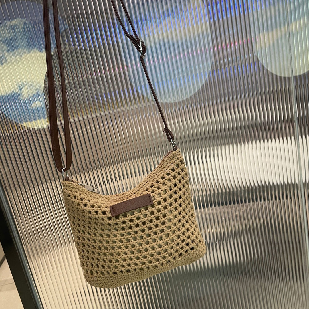 Hand-knotted shoulder bag with leather accent Bowlift