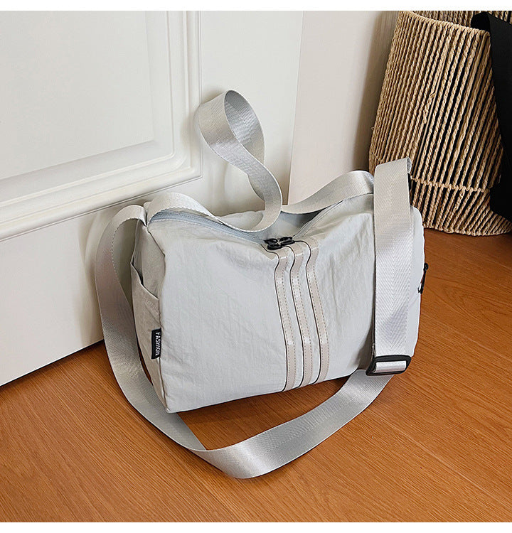 Lightweight Multi-Compartment Duffel Bag Bowlift