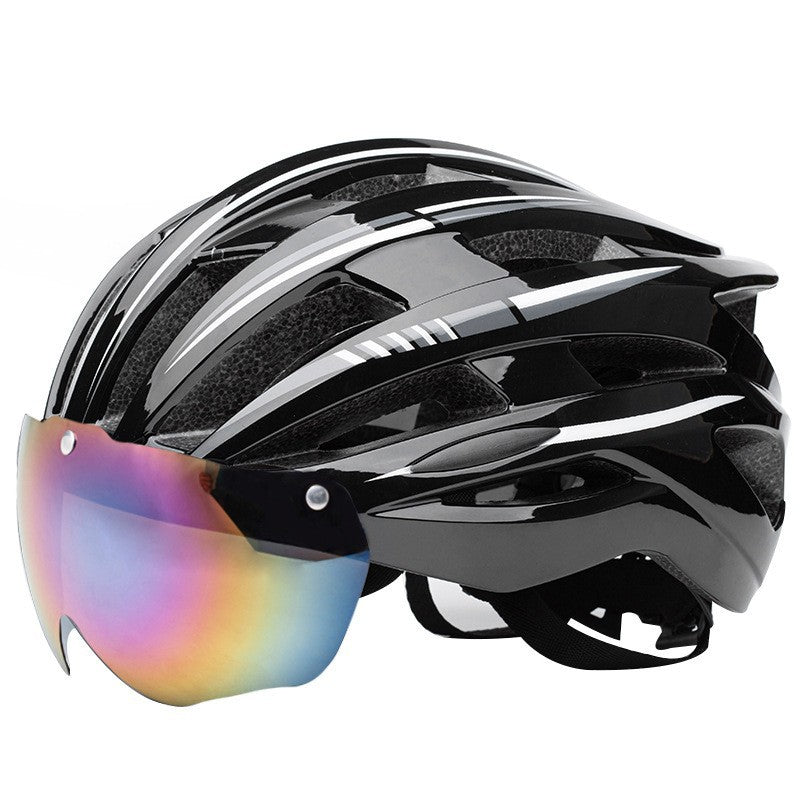 Road bike helmet with visor-friendly design and excellent ventilation Bowlift